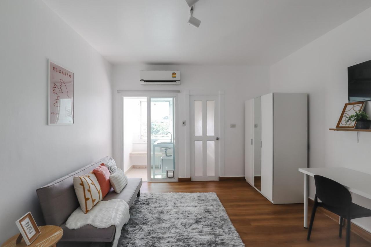 Link Mansion Hotel Чиангмай Екстериор снимка
