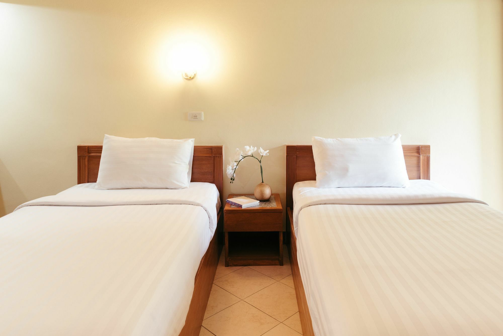 Link Mansion Hotel Чиангмай Екстериор снимка